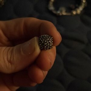 Pandora charm. Flowers.